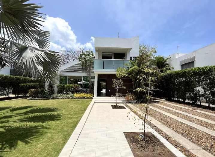 Nok Luxury 4br Pool In Manzanillo