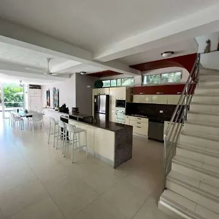 Nok Luxury 4br Pool In Manzanillo Villa *
