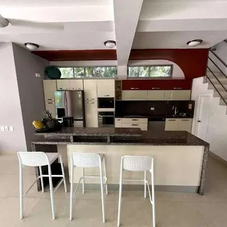Nok Luxury 4br Pool In Manzanillo
