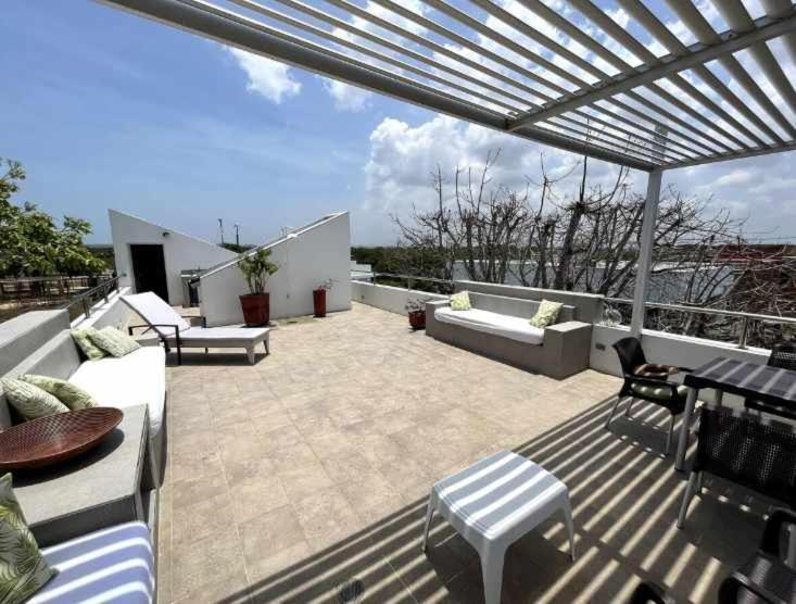 Nok Luxury 4br Pool In Manzanillo